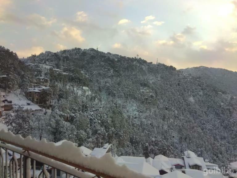 Hotel Basera Dalhousie Extérieur photo